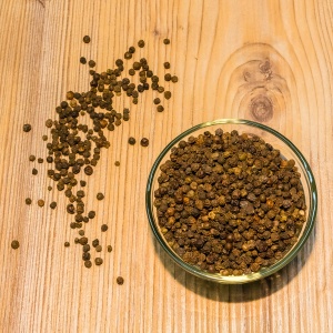 PIEPRZ CZARNY ZIARNO